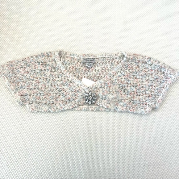 Guess Tops - Guess Pastel Sweater Shoulder Cover with Brooch New With Tags B19/5